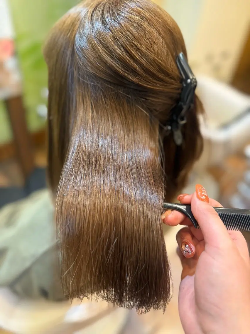 ロング ボブ ハイライト 髪質改善 韓国風ヘア レイヤーカット 縮毛矯正 Olive 南森町店 酸性縮毛矯正のヘアスタイル