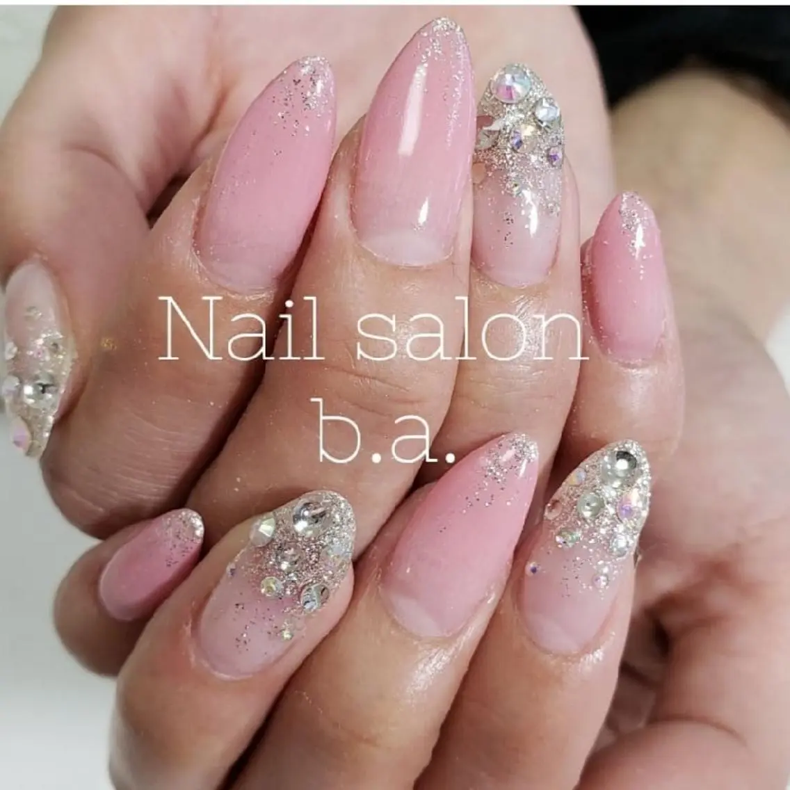 ネイル ラメ(グリッター) シンプルネイル ハンドネイル nailsalon b.a.のネイルデザイン