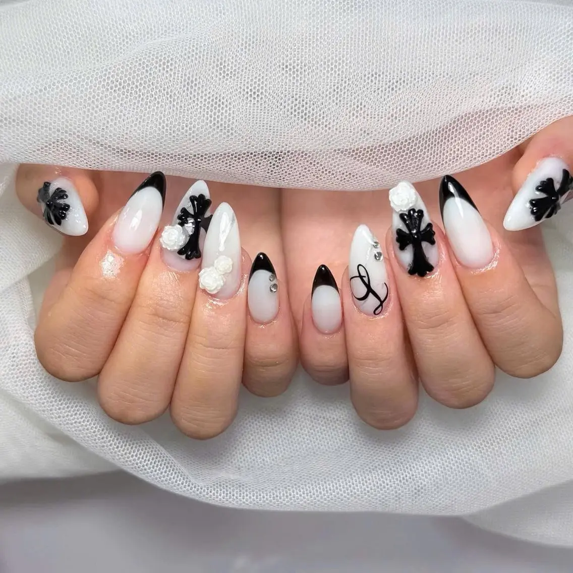 ネイル HAPPI NAIL . LEEのネイルデザイン