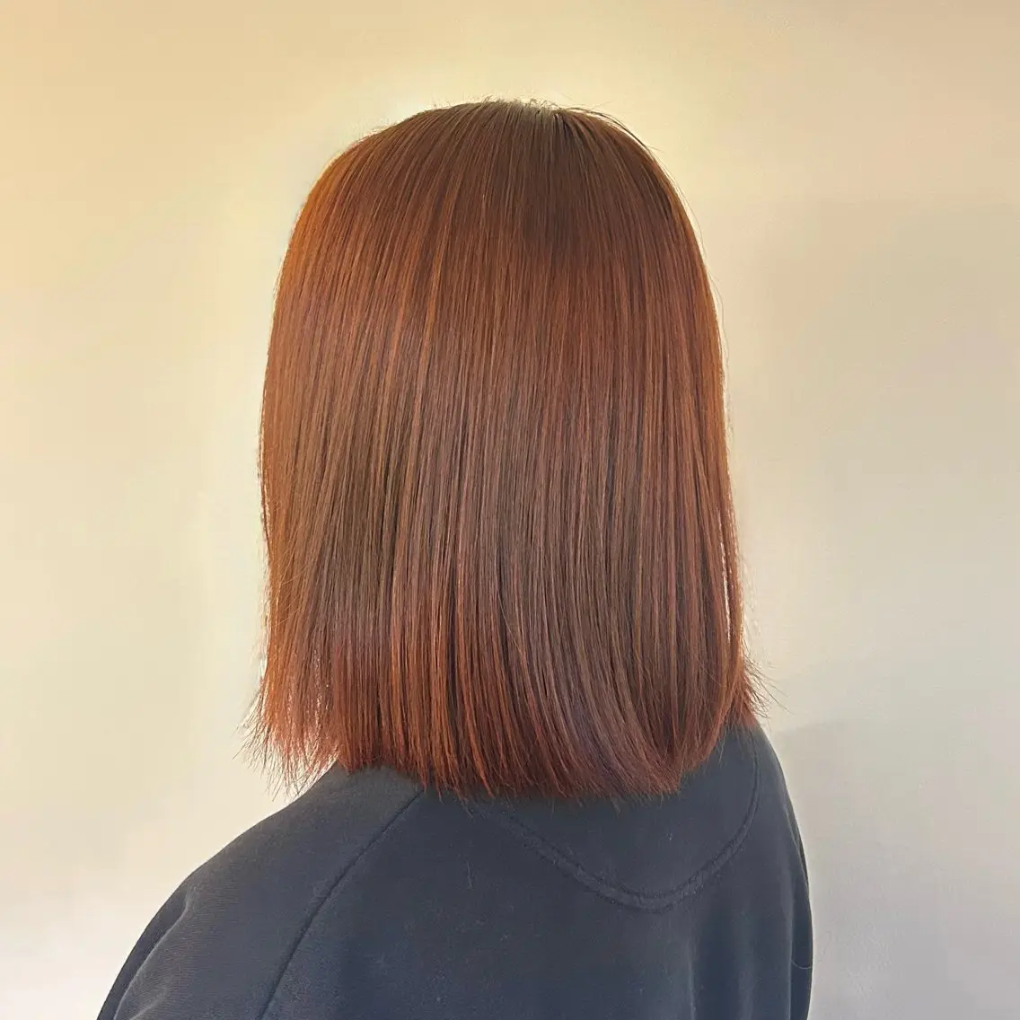 ミディアム カラー ブリーチ ダブルカラー ブリーチなしカラー オレンジ オレンジピンク 松井 詩織のヘアスタイル