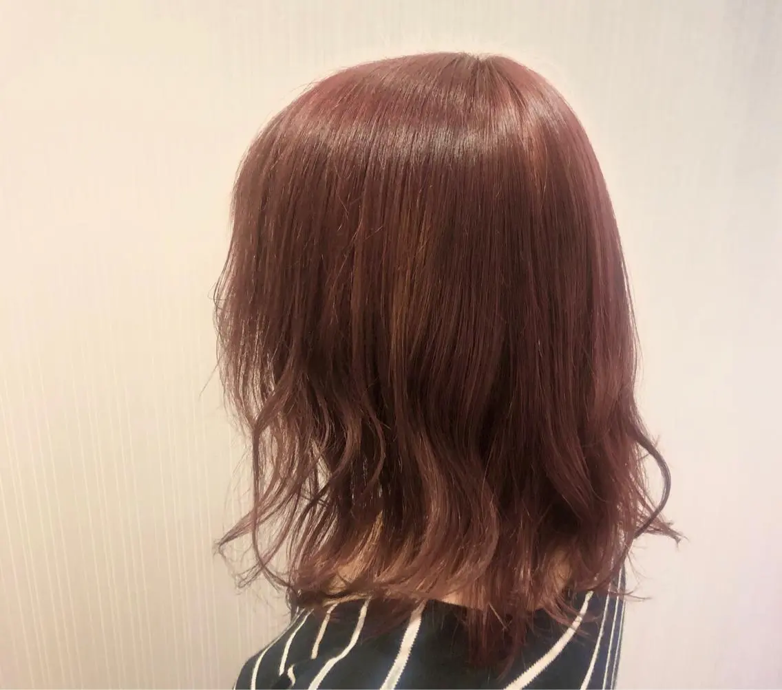 ショート カラー ピンクカラー ヘアカラー トリートメント 新井 友菜のヘアスタイル
