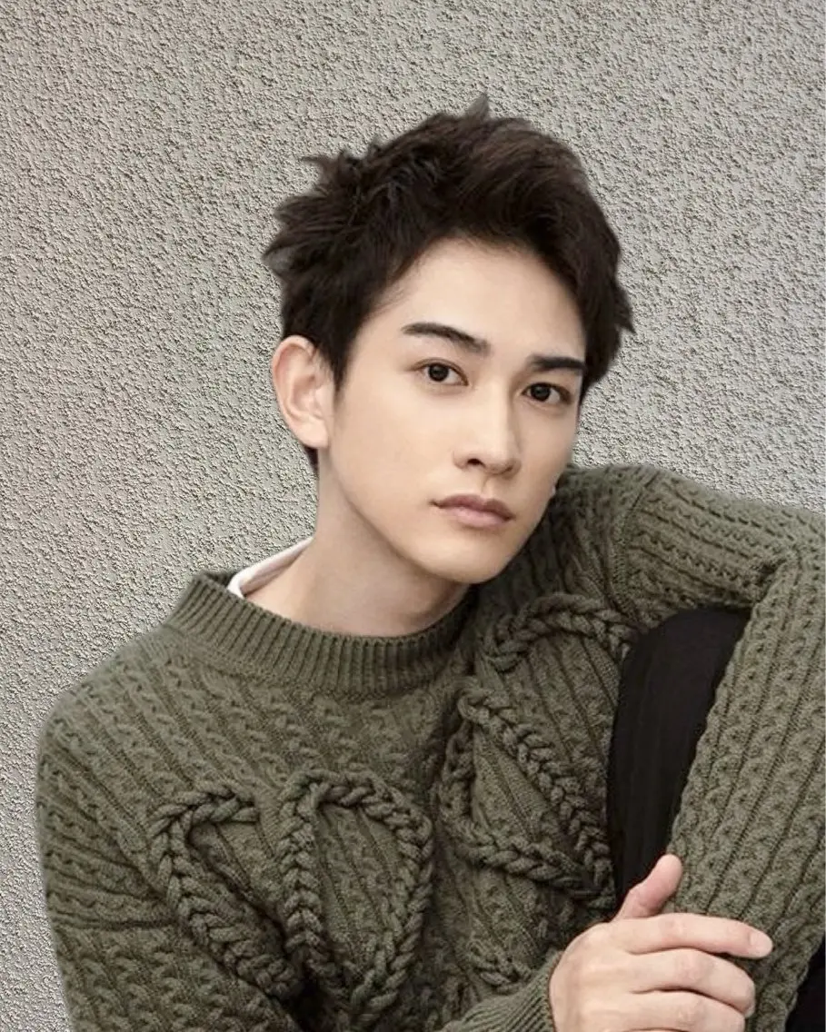ショート 岡本 拡夢のヘアスタイル