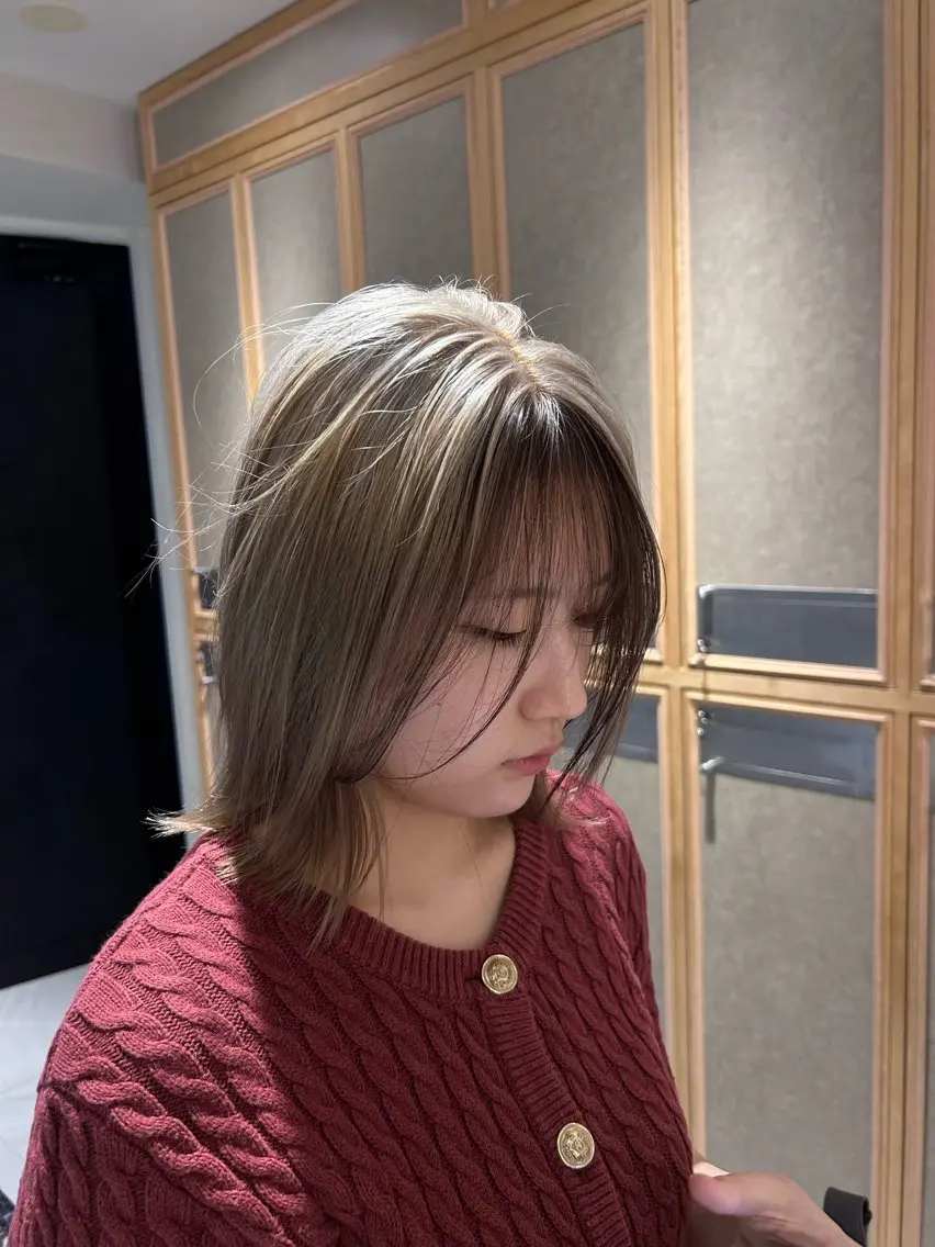 カラー ハイトーンカラー ヘアカラー トリートメント ヘッドスパ ヘアセット miko🪽地毛風/ ハイトーン/レイヤーのヘアスタイル