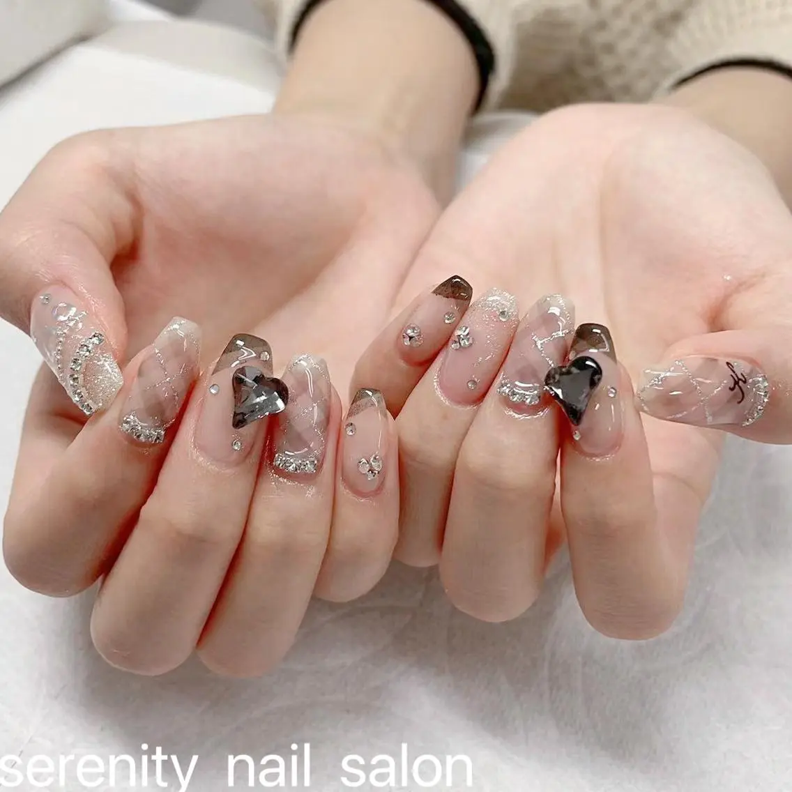 ネイル ハンドネイル ハンドケア ✨Serenity Nail salonのネイルデザイン