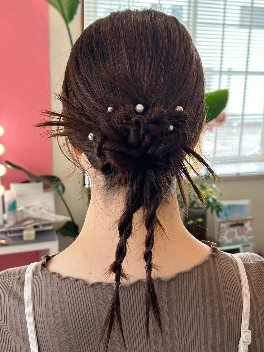 セミロング お団子ヘア 北本 美幸のヘアスタイル