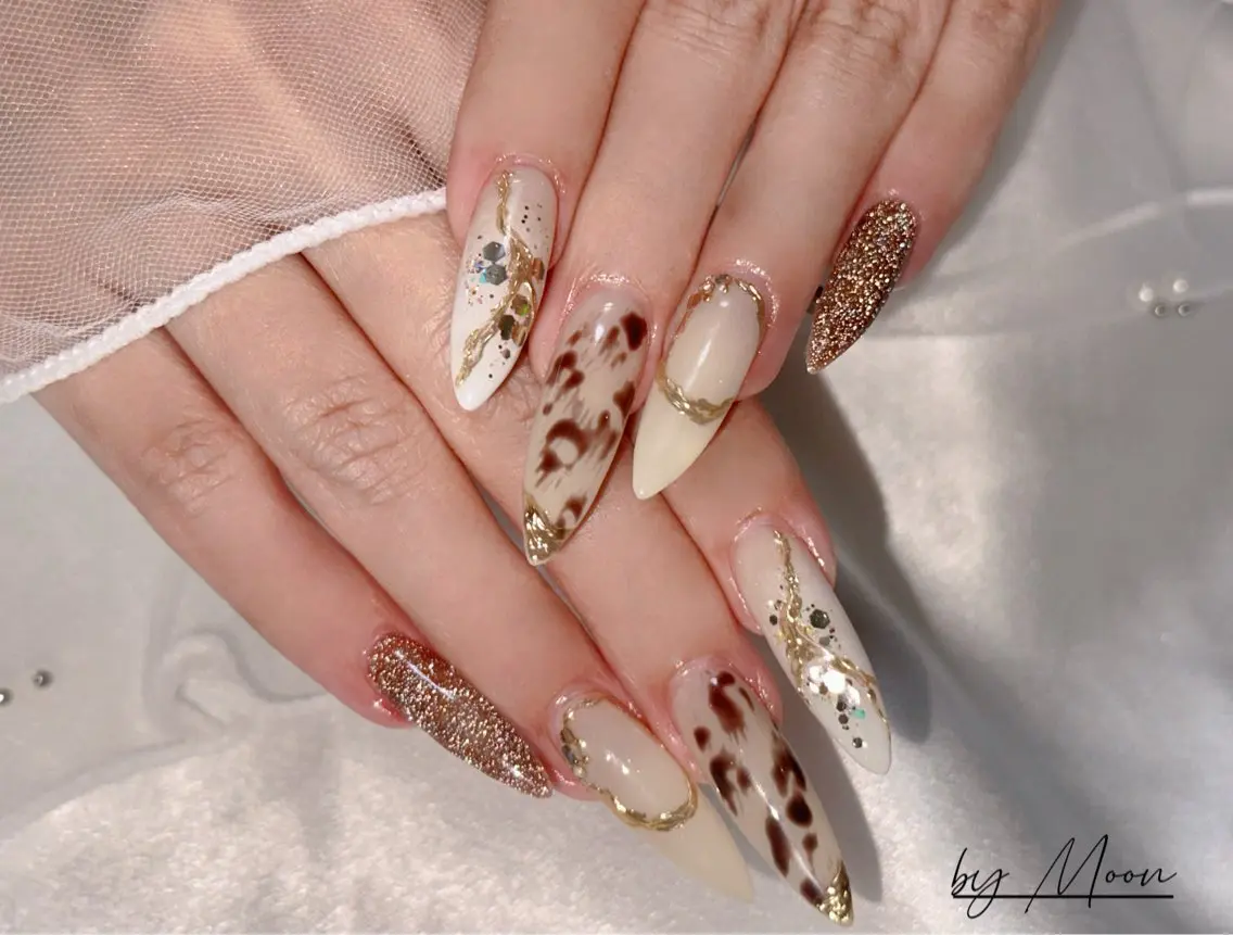 ネイル Moon Nailsのネイルデザイン
