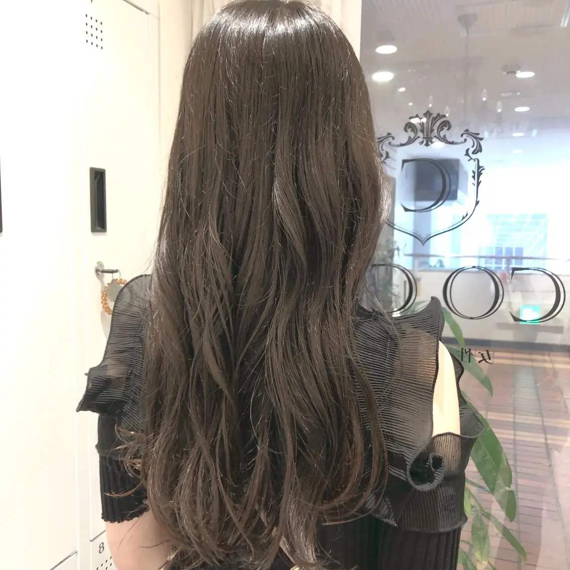 ロング カット ヘアカラー MYA 🤍kanaのヘアスタイル