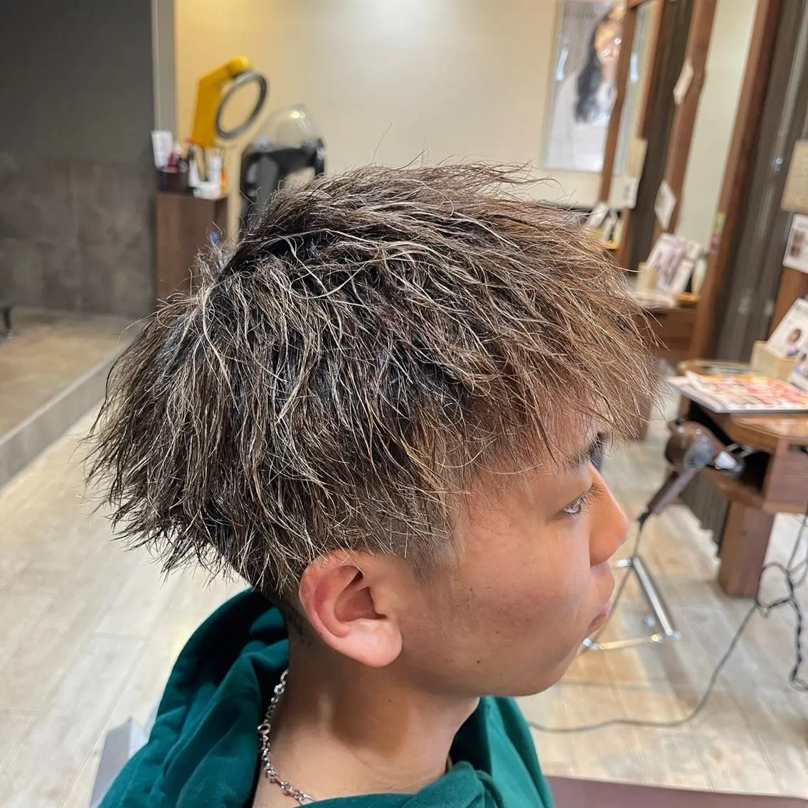 ショート カラー パーマ メンズ 樽川翔/フェザーパー マ/シャドウパーマのヘアスタイル