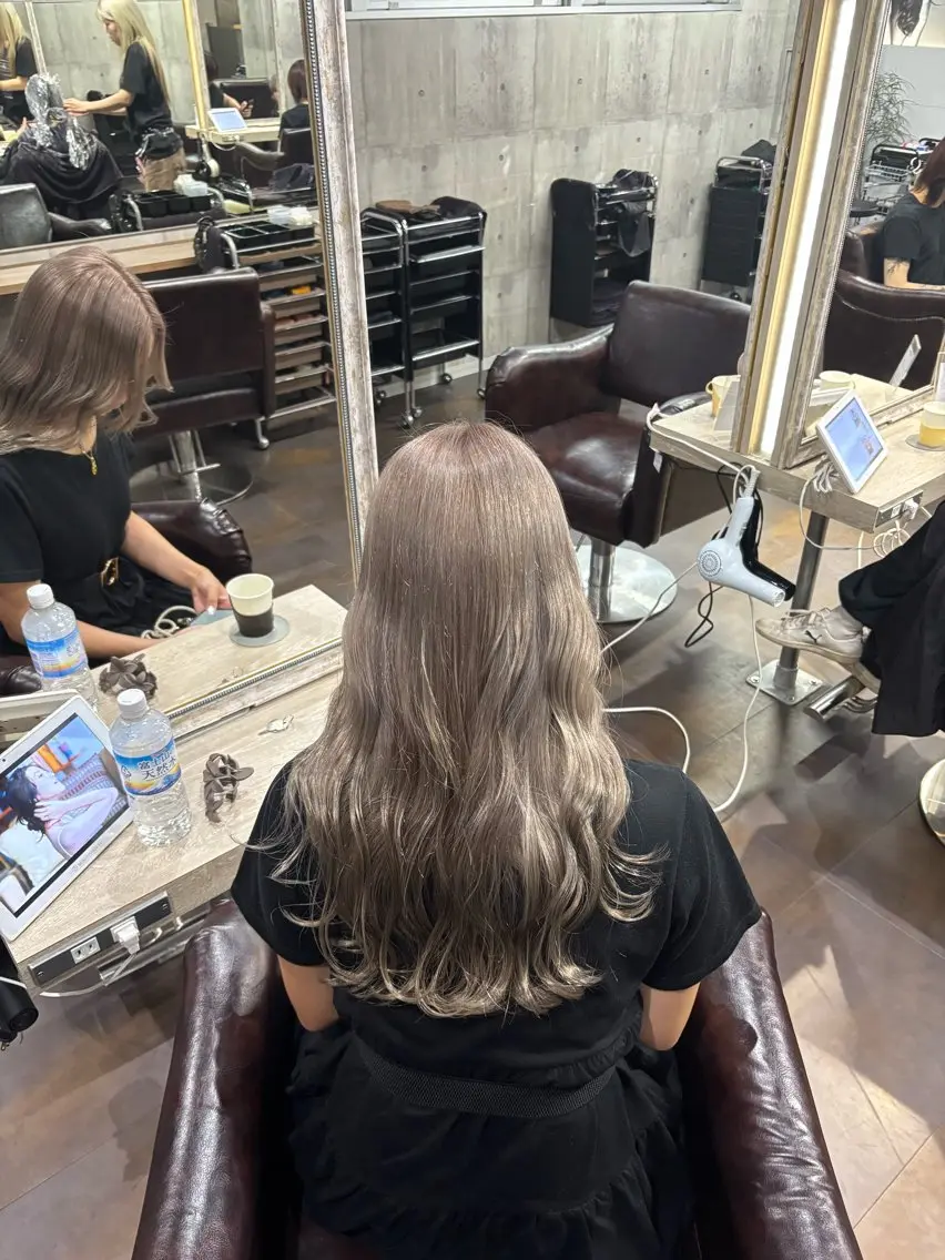 ロング カラー ヘアカラー ✨韓国艶髪✨ケア ブリーチ🫧アキラのヘアスタイル