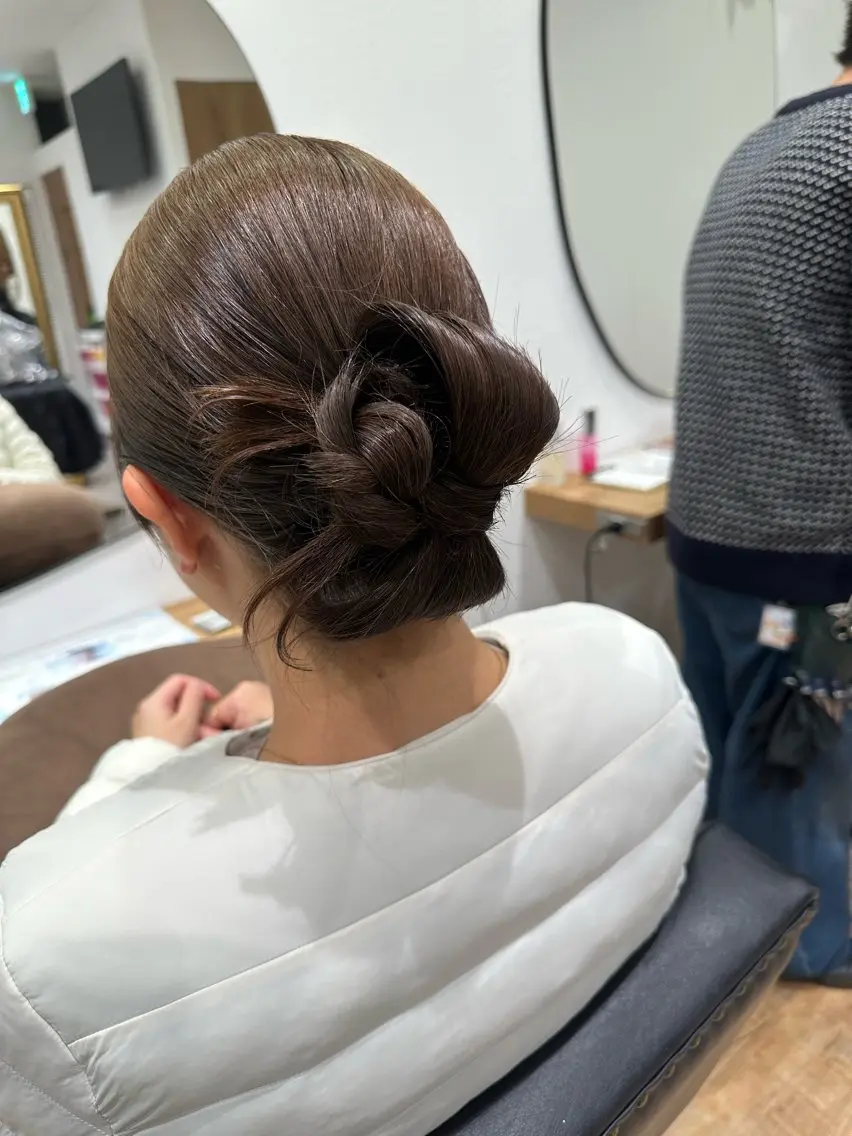 ロング ヘアセット 透明感イルミナカラー /寒色/MOMOKAのヘアスタイル