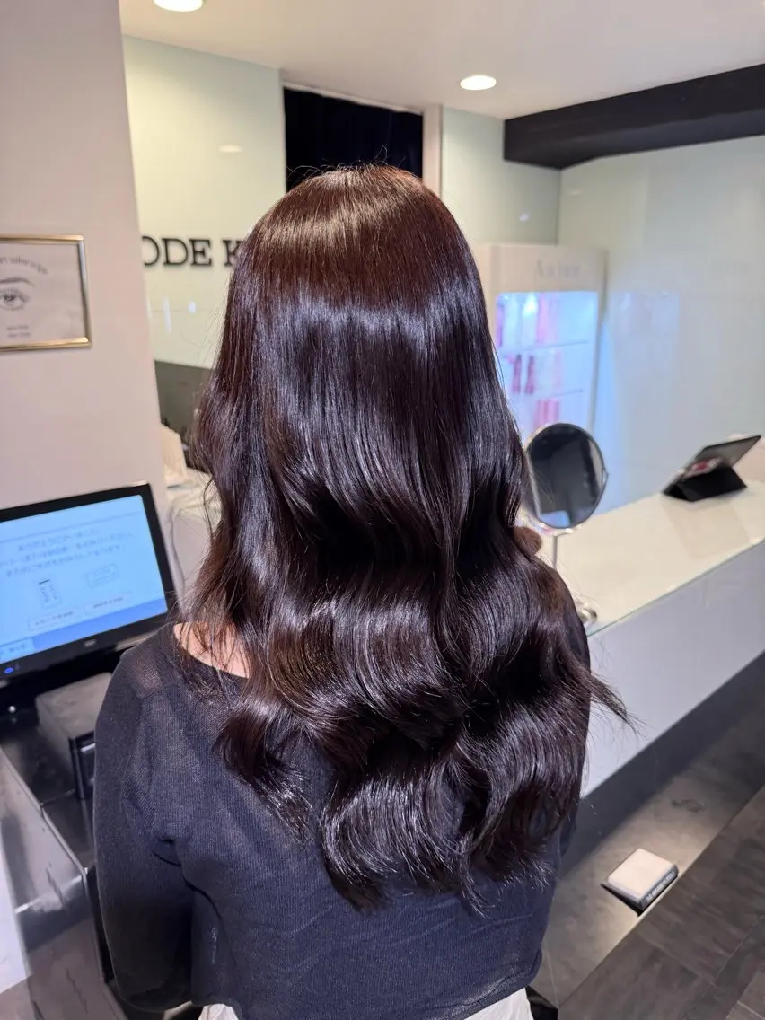 ロング カラー レイヤーカット カット ヘアカラー レイヤーカット 透明感カラーROKUのヘアスタイル