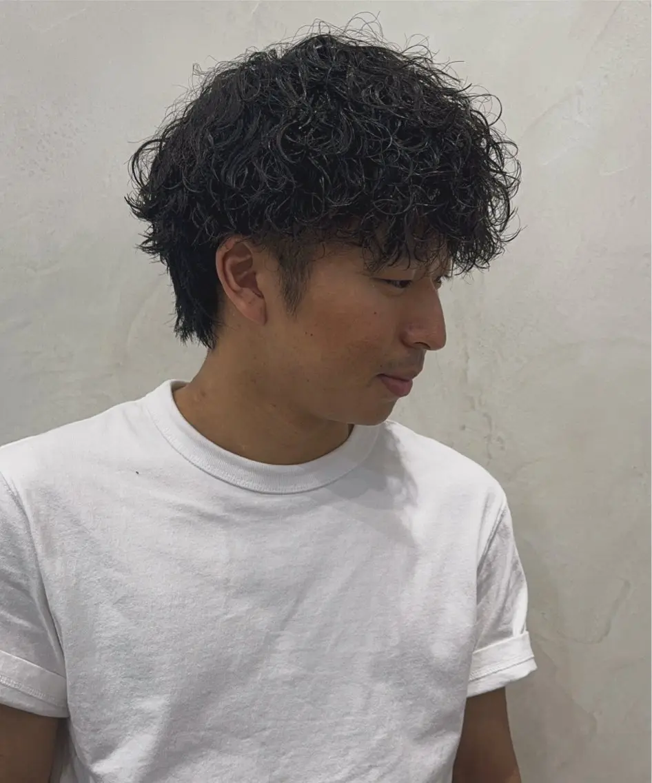 パーマ メンズ 波巻きパーマ 佐藤 凜大のヘアスタイル