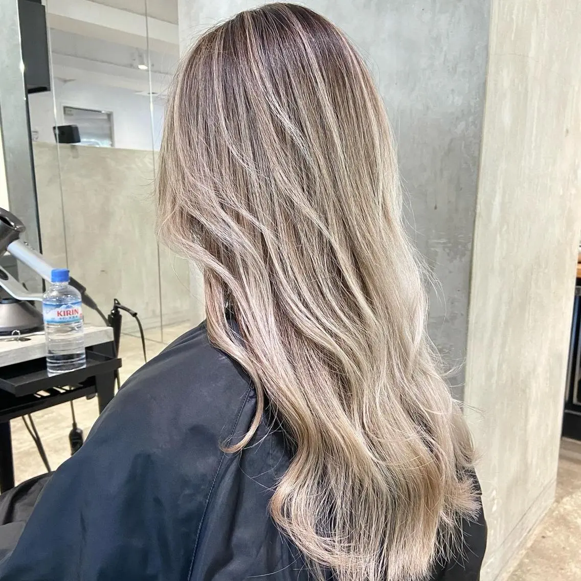 ロング カラー バレイヤージュ レイヤーカット 朝倉 啓太のヘアスタイル