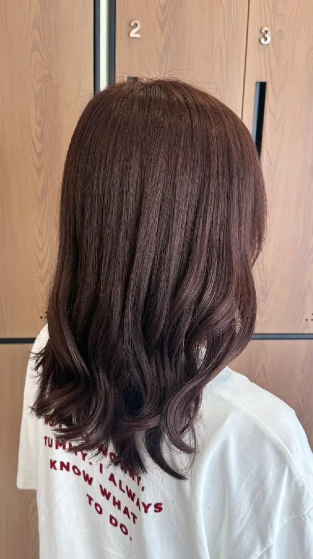 ミディアム カラー 廣瀬 麻美のヘアスタイル