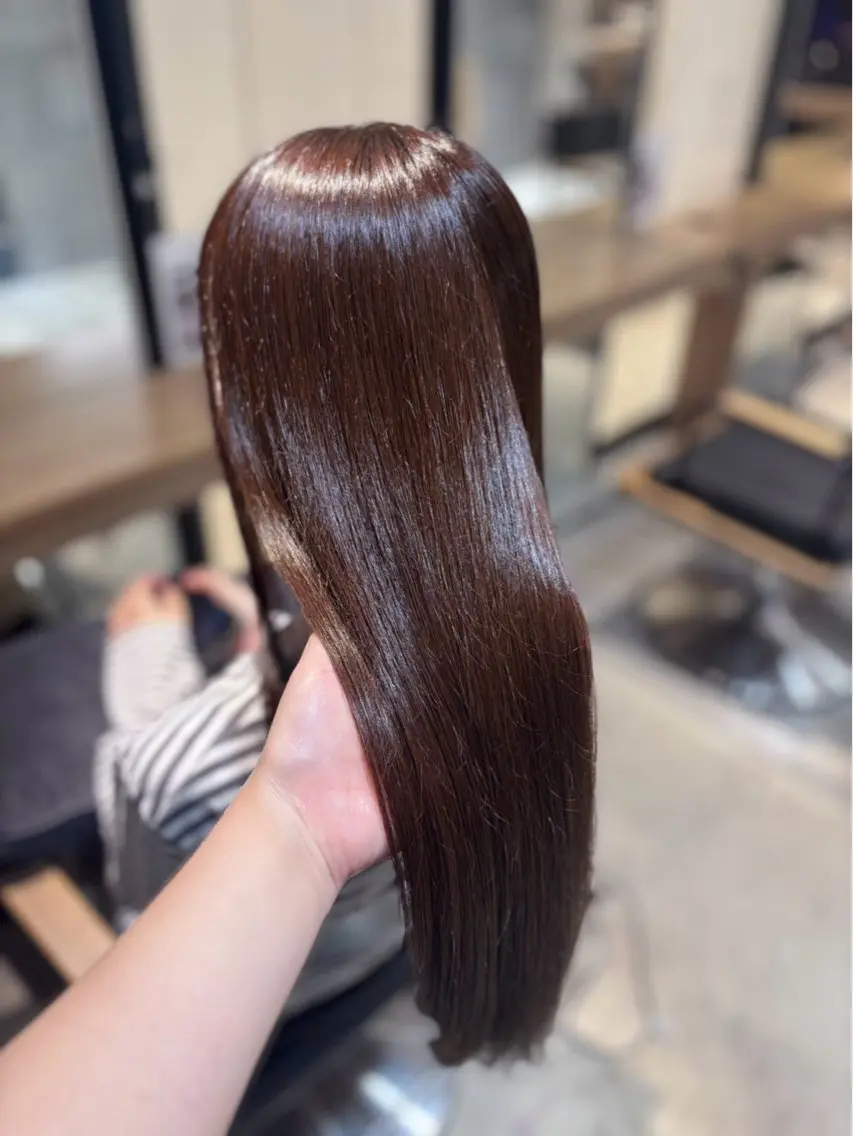 ロング 末政 李椛のヘアスタイル