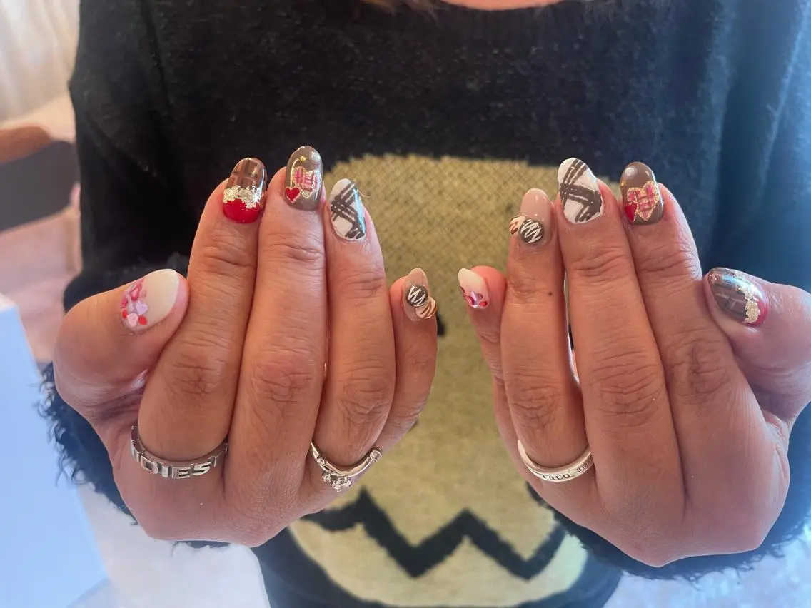 ネイル ♡ビジュール♡ NAIL &まつ毛のマツエク・マツパデザイン