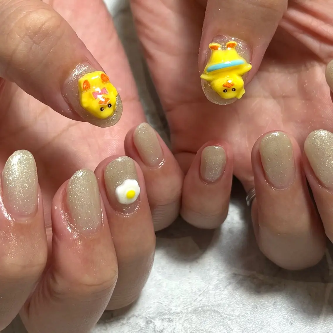ネイル ハンドネイル WHITE NAIL 鳳店AYUMIのネイルデザイン