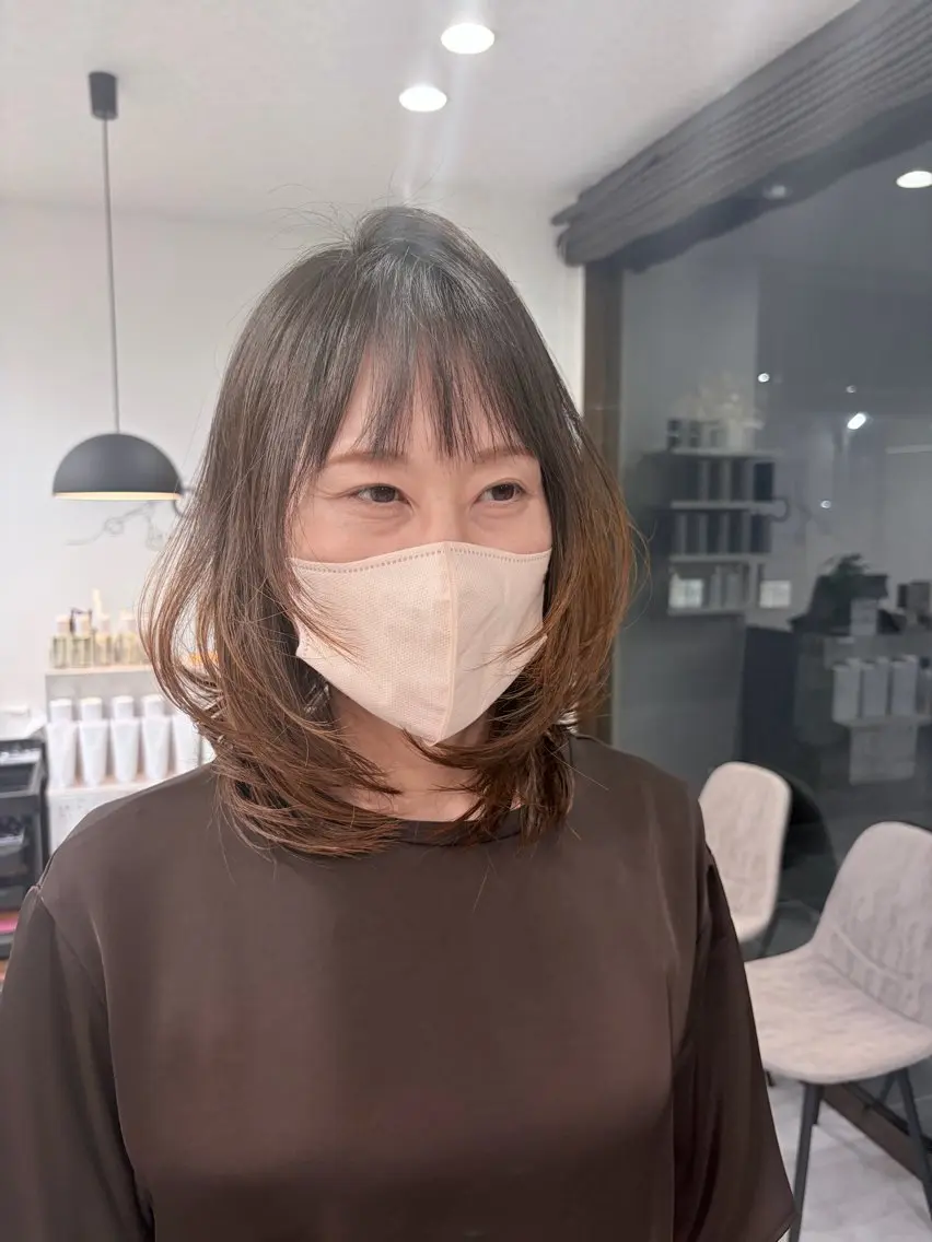 ミディアム レイヤーカット CIEN lime YASUのヘアスタイル
