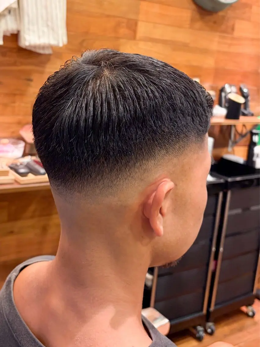 ショート メンズ フェードカット スキンフェード 三宮メンズカット ヨシイッキのヘアスタイル