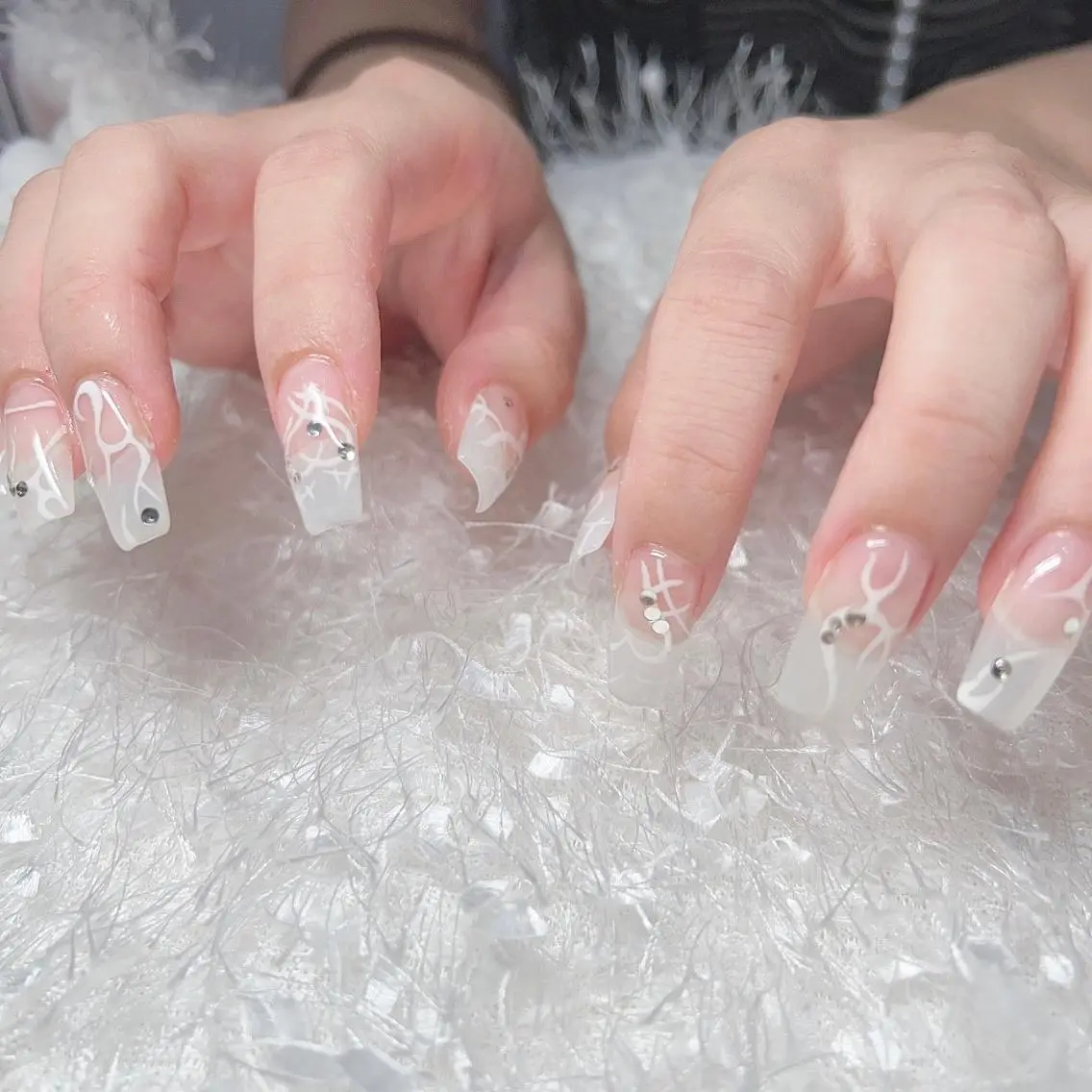 ネイル 長さ出し ジェルネイル グラデーション 韓国ネイル マグネットネイル ハンドネイル Nail&eye Belire 新宿のネイルデザイン