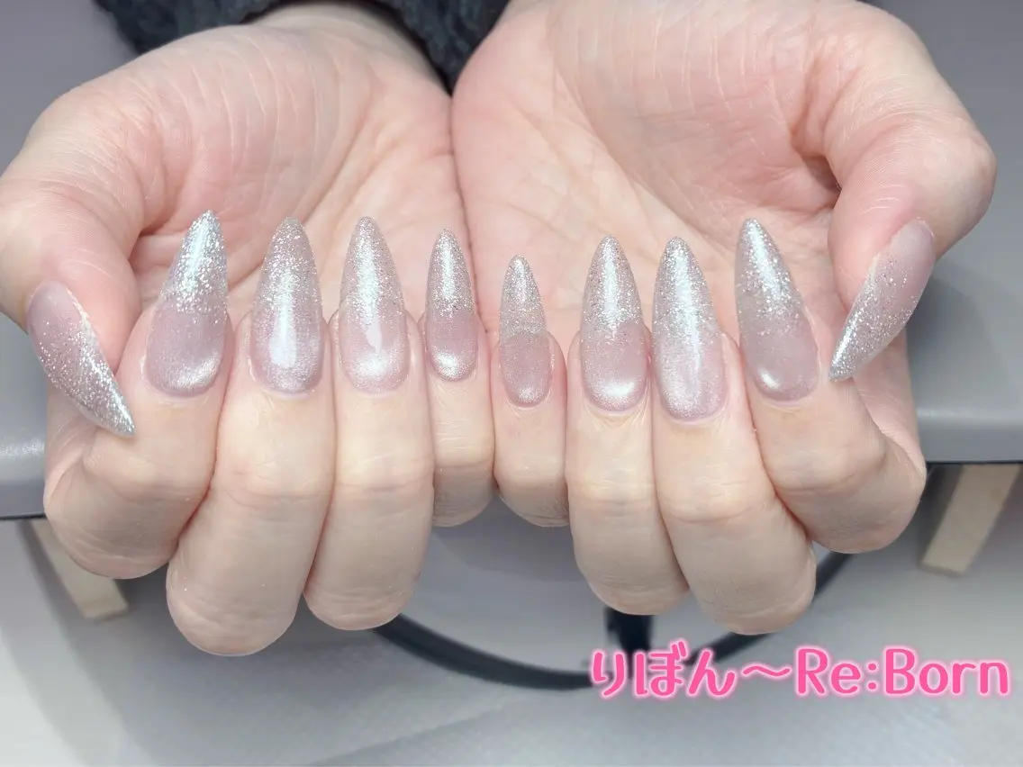 セミロング ハンドネイル りぼん Re:Bonrのネイルデザイン