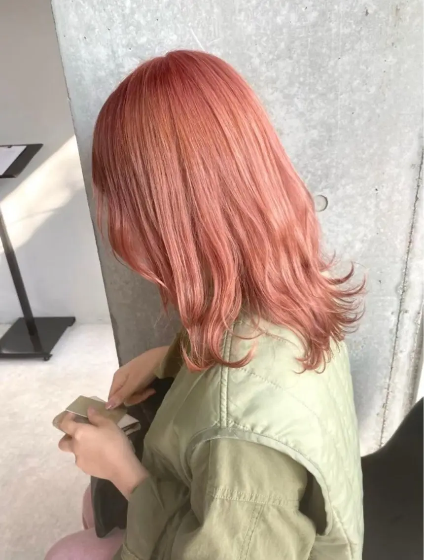 ミディアム カラー ヘアアレンジ ハッシュカット/ ミルクティー/ みうのヘアスタイル