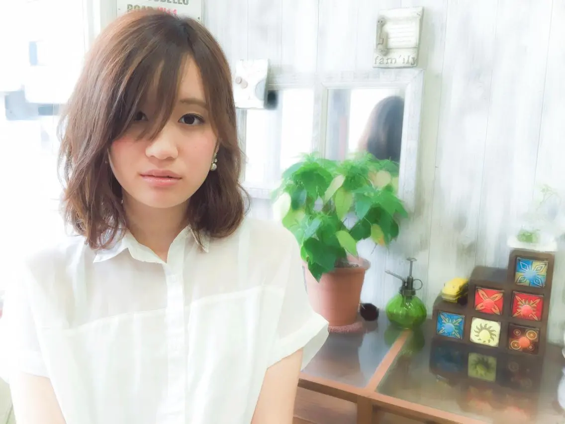 ミディアム 鈴木 悠のヘアスタイル