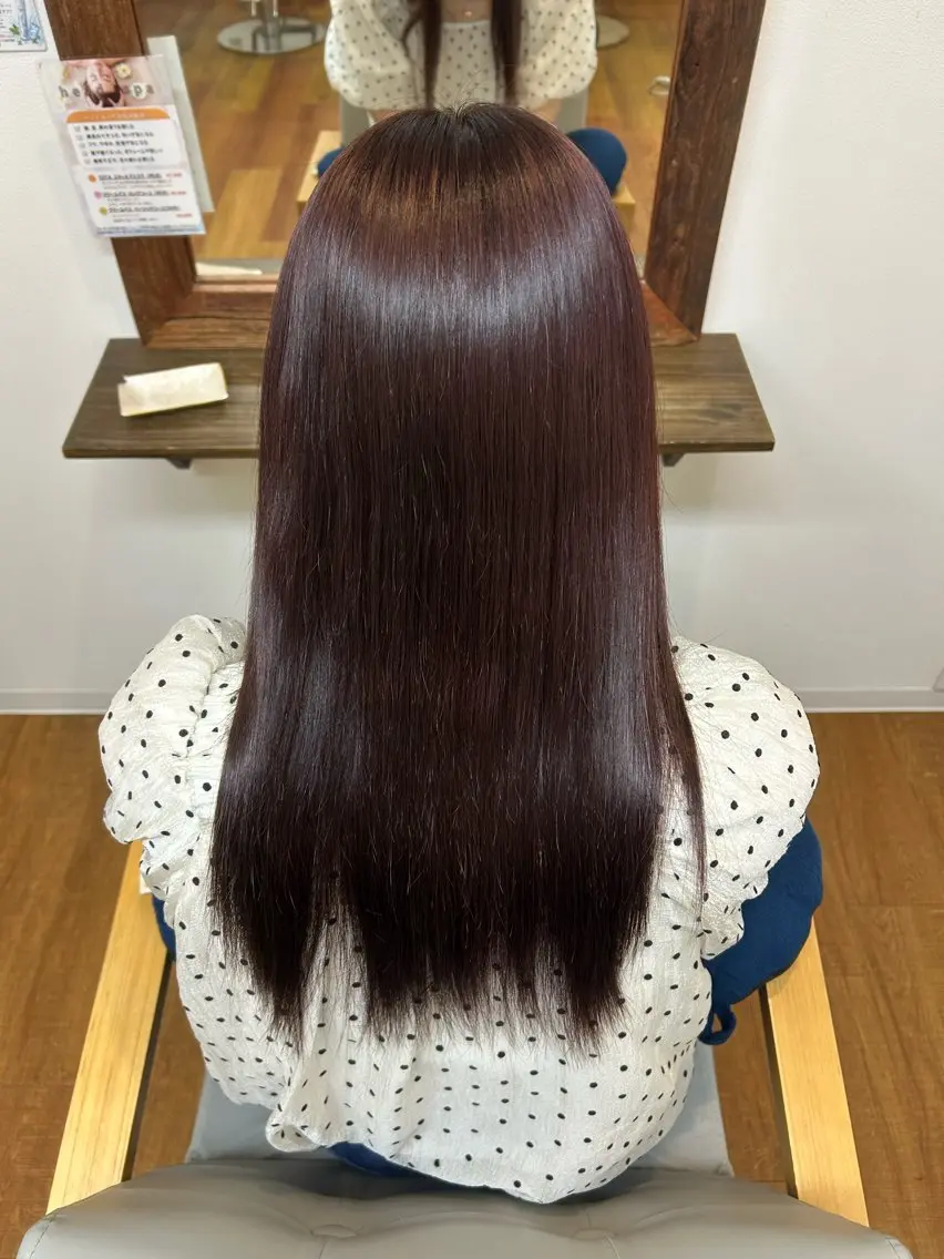 ロング 改瀬 由衣のヘアスタイル