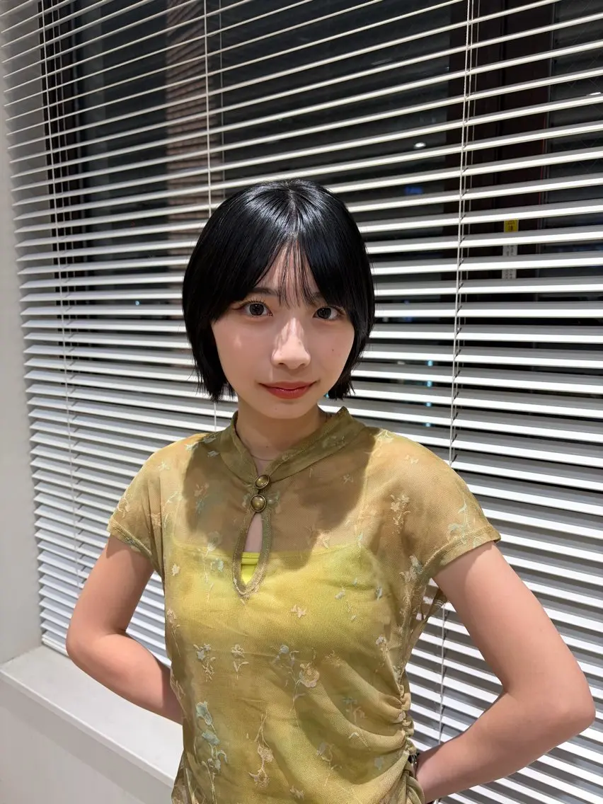 ショート すみれ🪽オリー ブ🌱レイヤーボブのヘアスタイル