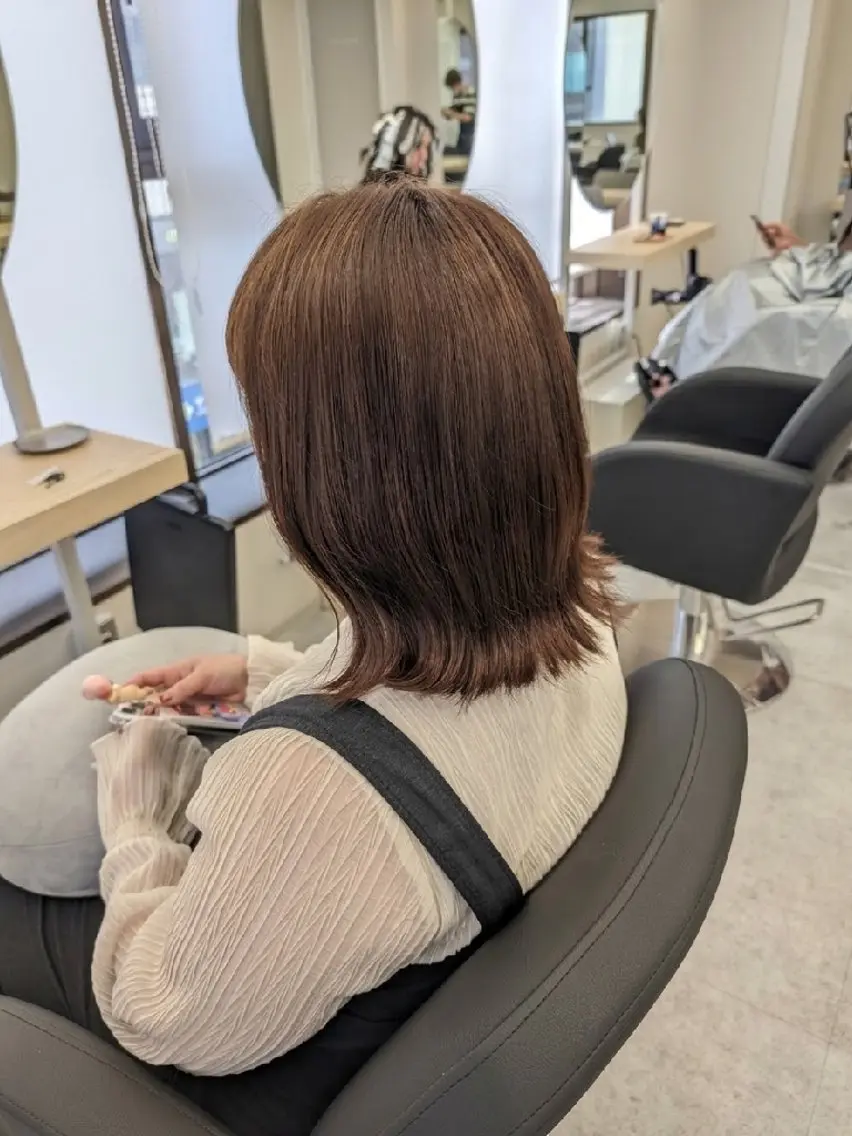 ミディアム カラー ベージュカラー ミルクティーベージュ カット ヘアカラー トリートメント ✨艶感カラー✨ NAKAZAWAのヘアスタイル
