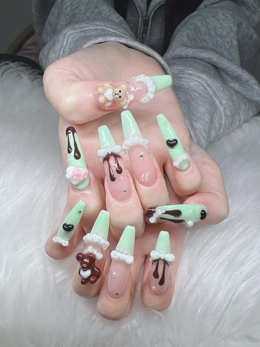 ネイル 長さ出し グラデーション 卒業式 キラキラネイル マグネットネイル Lee Nailsのネイルデザイン