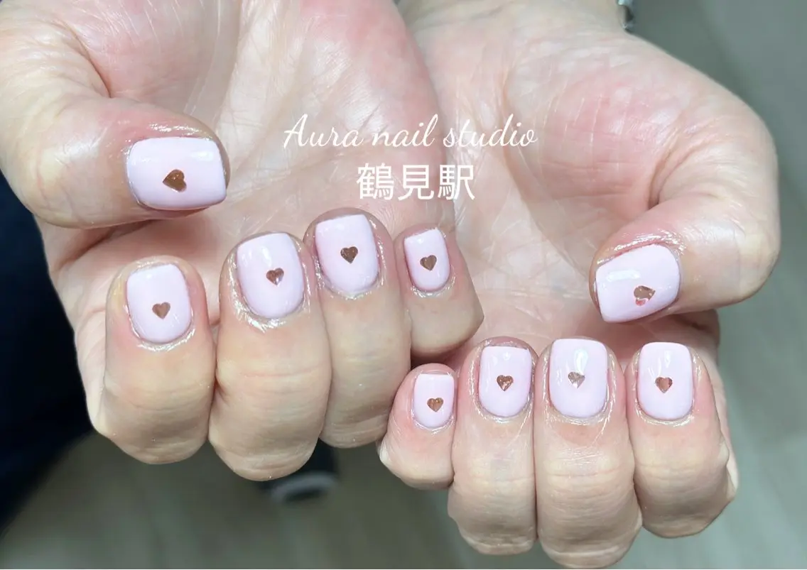 ネイル ハンドネイル Aura nail 🍐💫のネイルデザイン