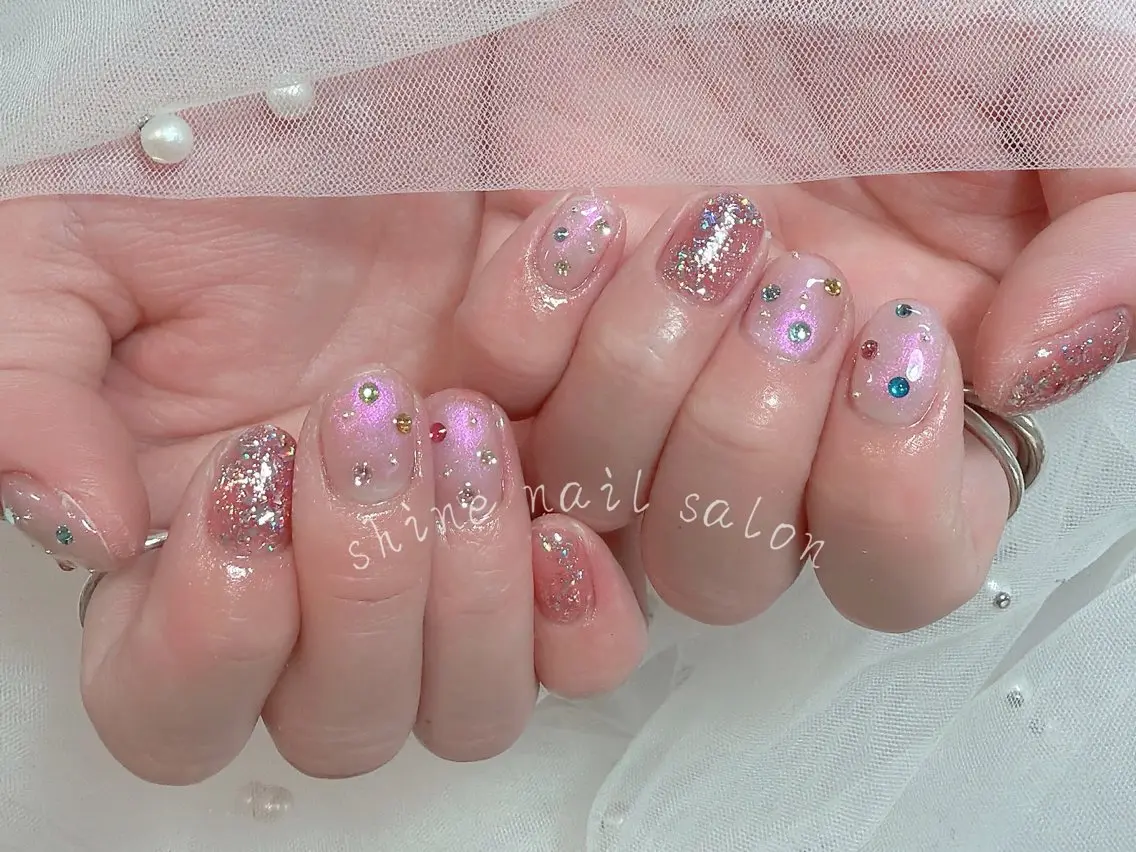 ネイル shineジェル& チップ長さだしのネイルデザイン