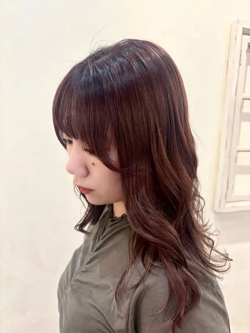 セミロング カラー ブラウンカラー 透明感カラー ラベンダーカラー ヘアカラー little ruca‎𖤐のヘアスタイル