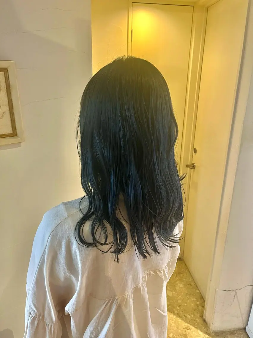 ミディアム カラー ブリーチ ダブルカラー ハイトーンカラー ヘアカラー うしだ かおるのヘアスタイル