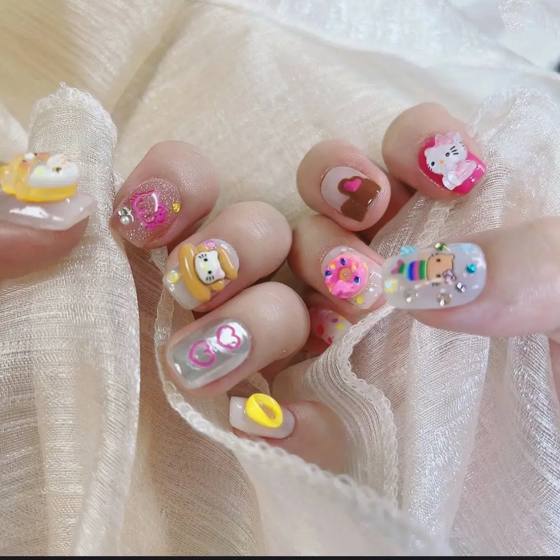ネイル ハンドネイル ハンドケア 🍑 momo_nailのネイルデザイン