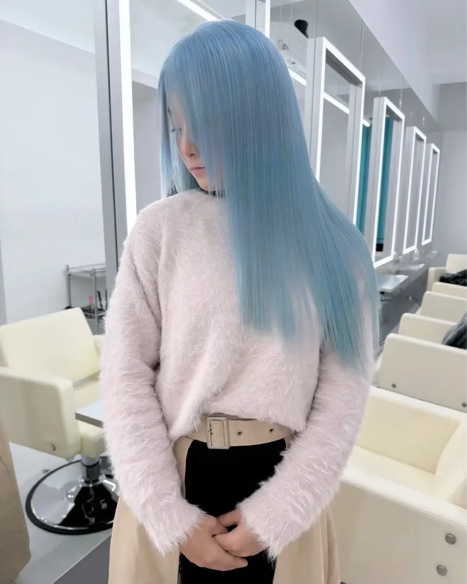 ロング カラー ブルーカラー 新宿/艶髪ハイトーン KEIKO🩷のヘアスタイル