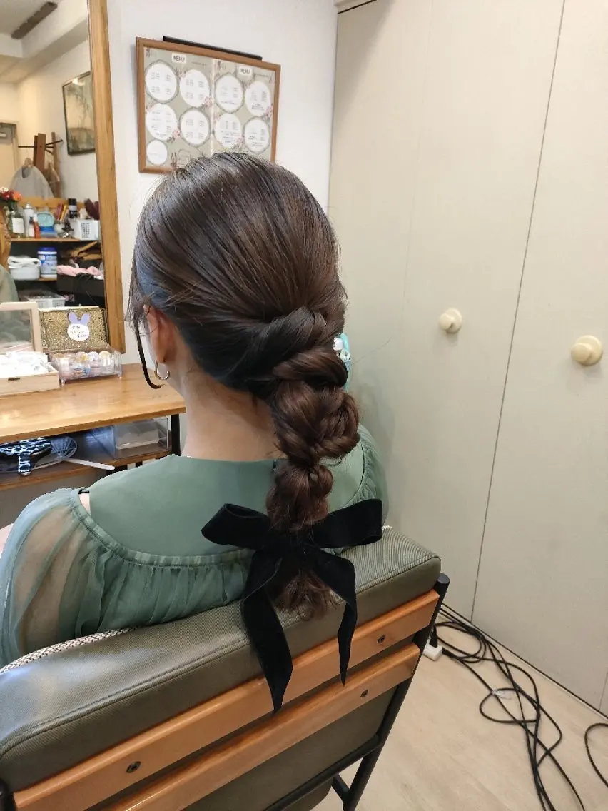 ヘアアレンジ ヘアセット HempBeauty 浅野アサミのヘアスタイル