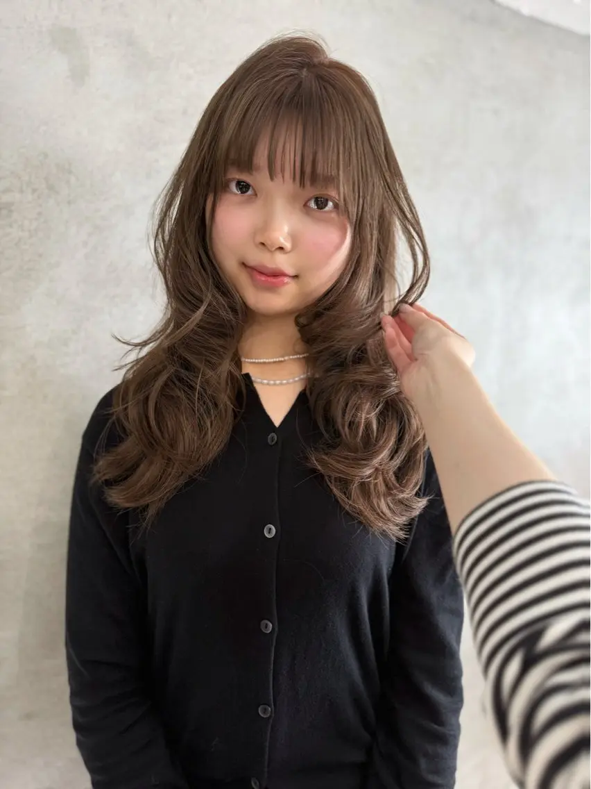 カット ヘアカラー sena⌇ベージュ⌇ ブリーチなしWカラーのヘアスタイル