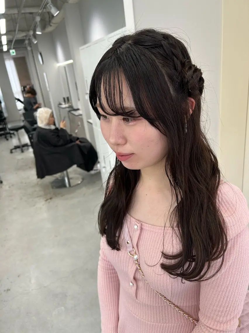 ロング ヘアアレンジ ヘアセット Gisel みらののヘアスタイル