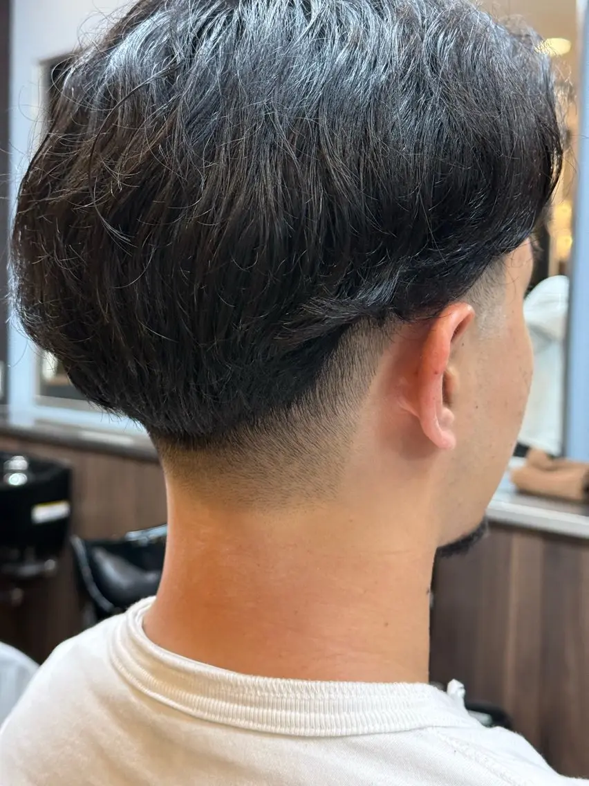 究極の短髪💈漢のフェードスタイルの写真