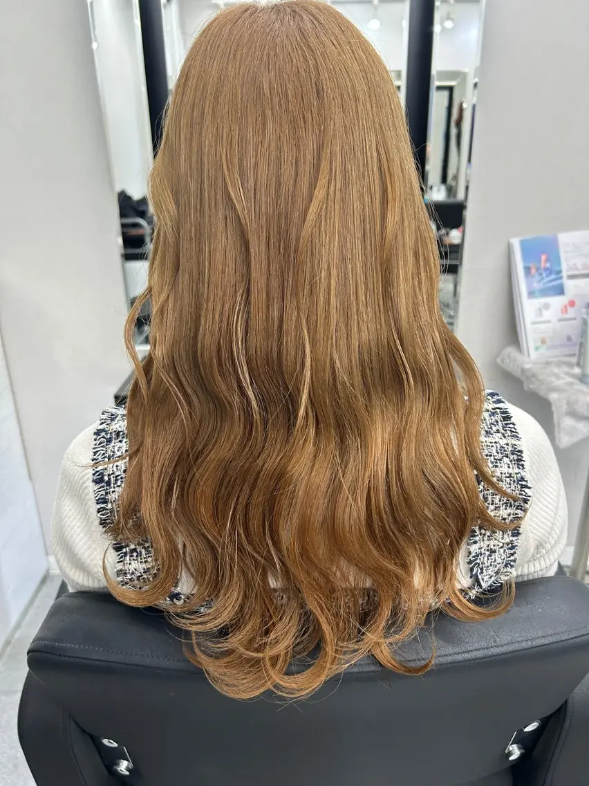 セミロング カラー ベージュカラー ダブルカラー ハイトーンカラー ミルクティーベージュ トリートメント レイヤー/エクステ alpha下妻のヘアスタイル
