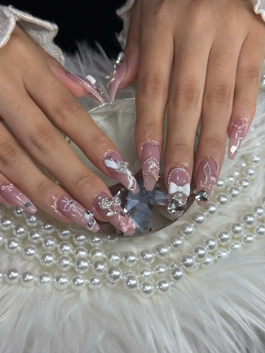 ネイル アートネイル オーロラネイル チークネイル 長さ出し フットネイル ハンドネイル 銀河_ Chan nailsのネイルデザイン