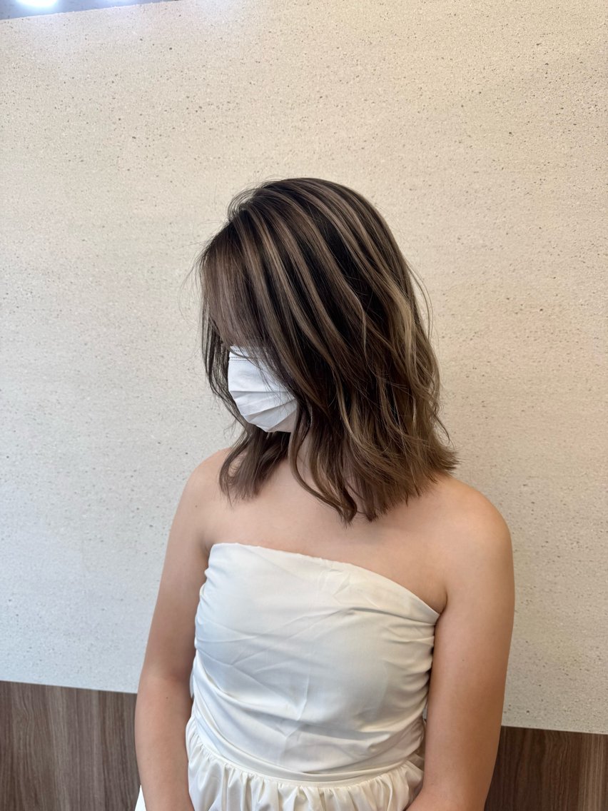ミディアム カラー バレイヤージュ ベージュカラー 伸ばしかけ レイヤーカット カット ヘアカラー ハイライト/髪質改善 裕樹のヘアスタイル