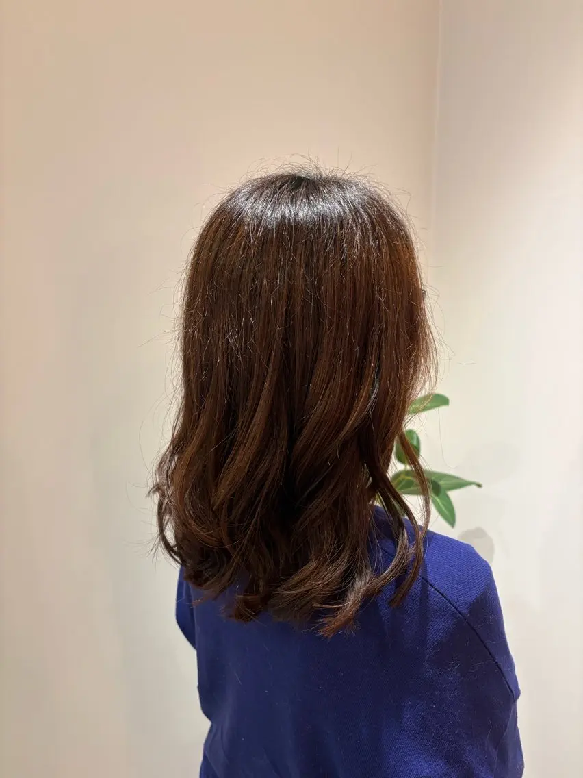 ミディアム カット 安田 佳純歩のヘアスタイル