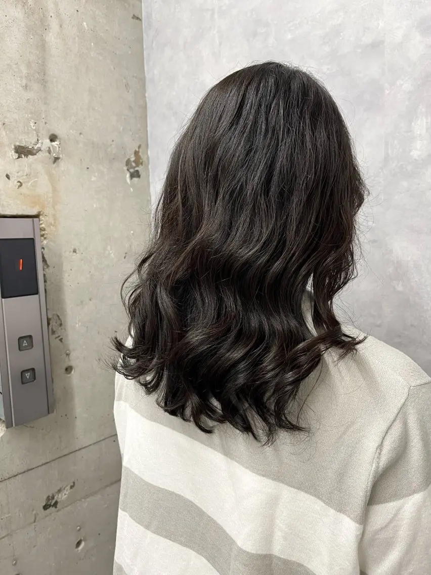 セミロング パーマ セミロングパーマ カット パーマ トリートメント NUMBER 天王寺 🌼yuriのヘアスタイル