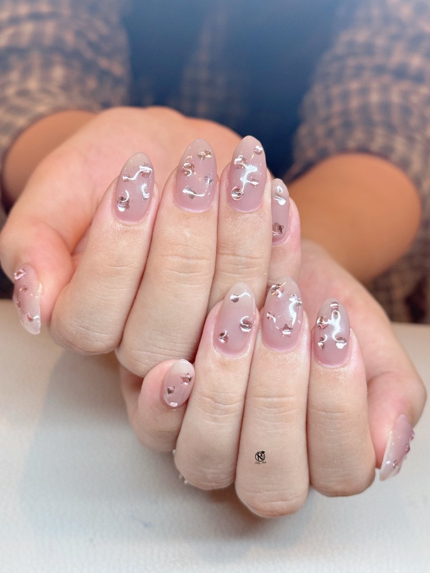 ネイル ボルドー ブラウン チークネイル ドット フットネイル ハンドネイル Ruby Nail 霞ヶ関店のネイルデザイン