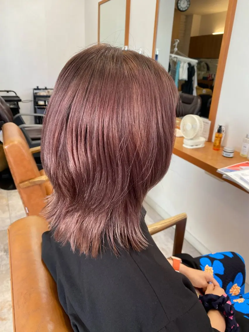 ミディアム カラー ベージュカラー ピンクカラー ピンクベージュ 田崎 暁大のヘアスタイル