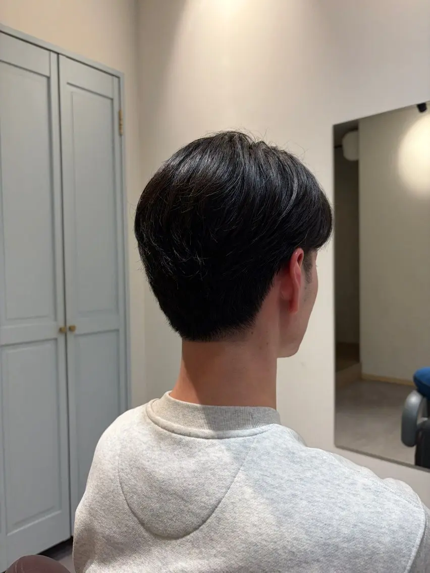メンズ カット 荒井 茉凜のヘアスタイル
