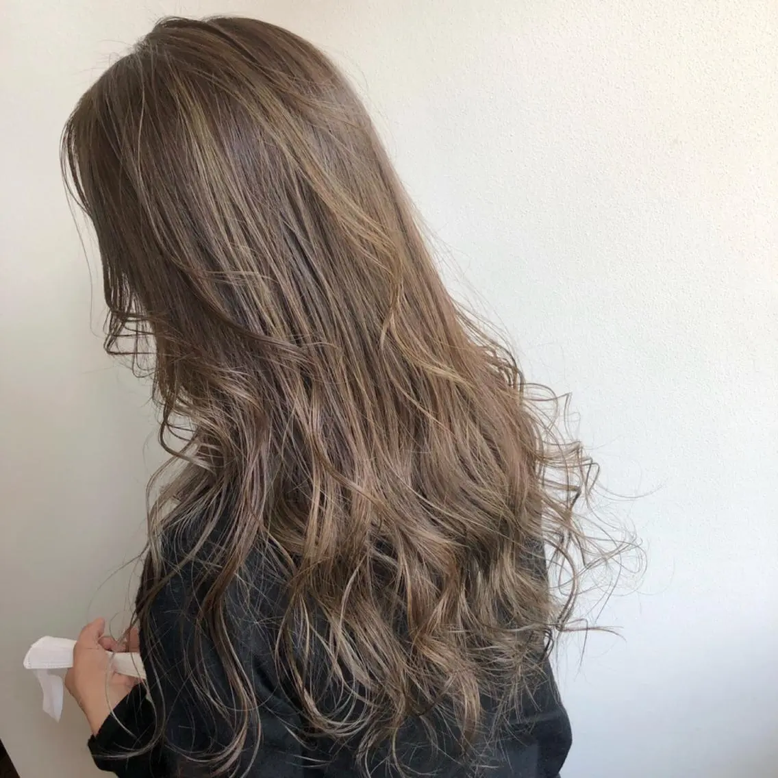 ロング カラー ヘアアレンジ カット ヘアカラー トリートメント 江藤 星史のヘアスタイル